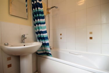 1 bed flat, Wallace Street, Spital Tongues, Newcastle, NE24AU - Image 4